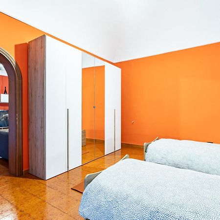 I Colori Di Lalla - 300 M Far From Castello Ursino 카타니아 외부 사진